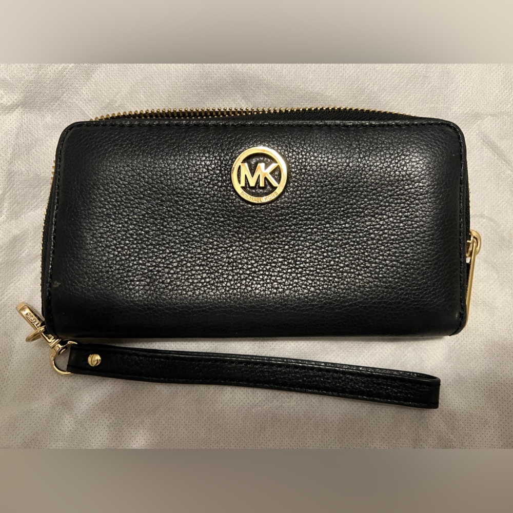Black Michael Kors Wallet